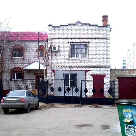 2 Комнаты 4 Дивана Чкалова-Садовая "Сити Центр" 2 Этаж Wi-Fi 2 Этажный Отдельный Дом Mykolaïv Extérieur photo